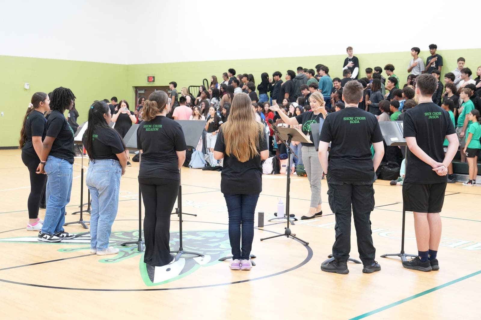 Highland Prep West show choir performing